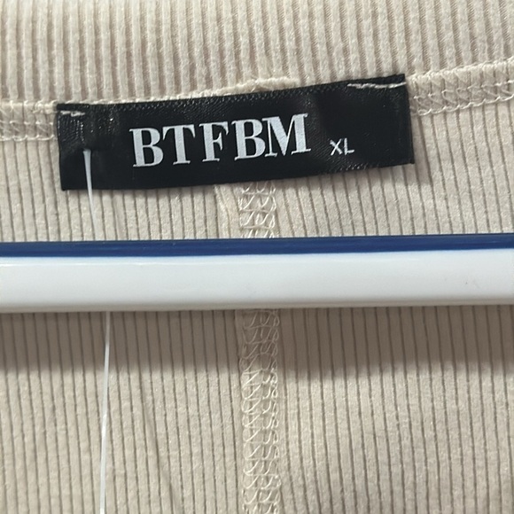 BTFBM Ribbed Knit Sweater Sz XL NWT - Picture 3 of 6